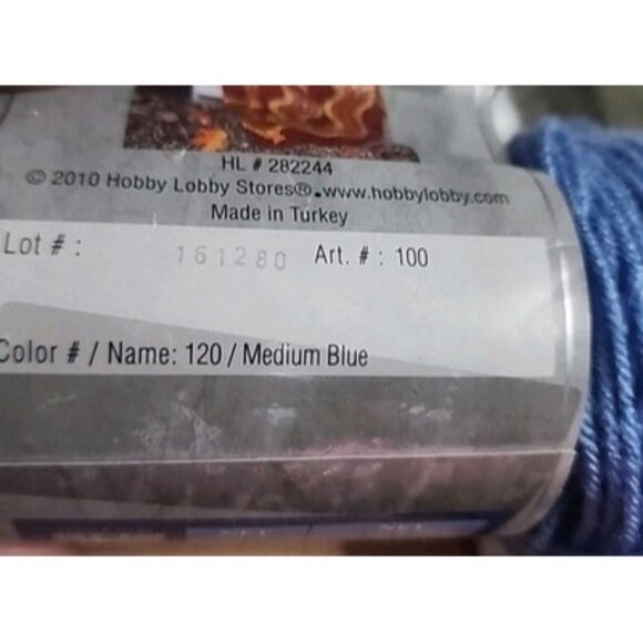 Lot Of 3 Yarns, I Love This Yarn And Baby Kitty Hat Kit, And Big Blue Craftsmart - Picture 10 of 16